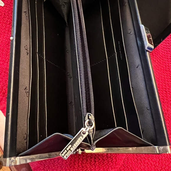 Kenneth Cole New York “Cash And carry” Black Leather Wallet NEW! - Picture 3 of 10